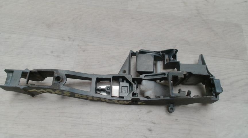 Support poignee porte avant gauche CITROEN DS3 PHASE 1 Diesel - 1