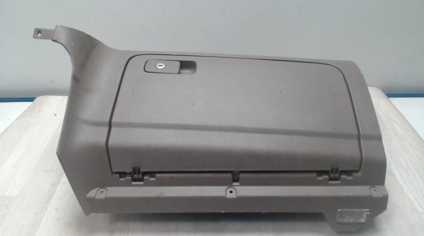 Boite a gants VOLKSWAGEN GOLF 6 Diesel - 1