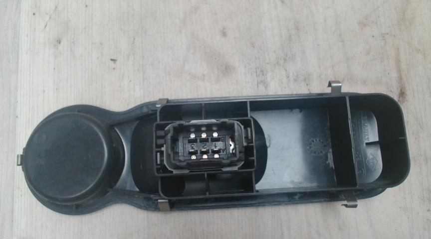 Interrupteur de leve vitre avant droit RENAULT MODUS PHASE 1 Essence - 1