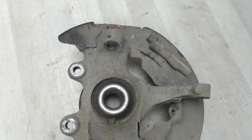 Moyeu avant gauche VOLVO S 40 2 PHASE 1 Diesel - 1