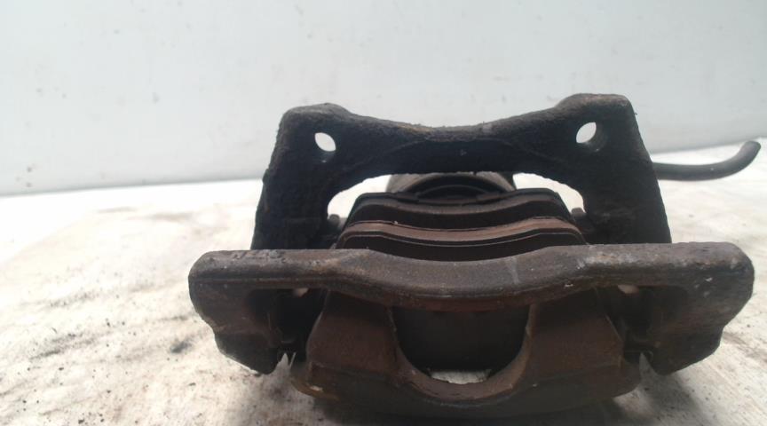 Etrier avant droit (freinage) NISSAN NOTE 1 PHASE 1 Diesel - 1