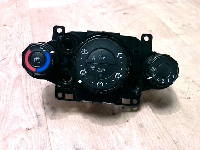 Commande chauffage FORD FIESTA 6 PHASE 2 Essence - 1