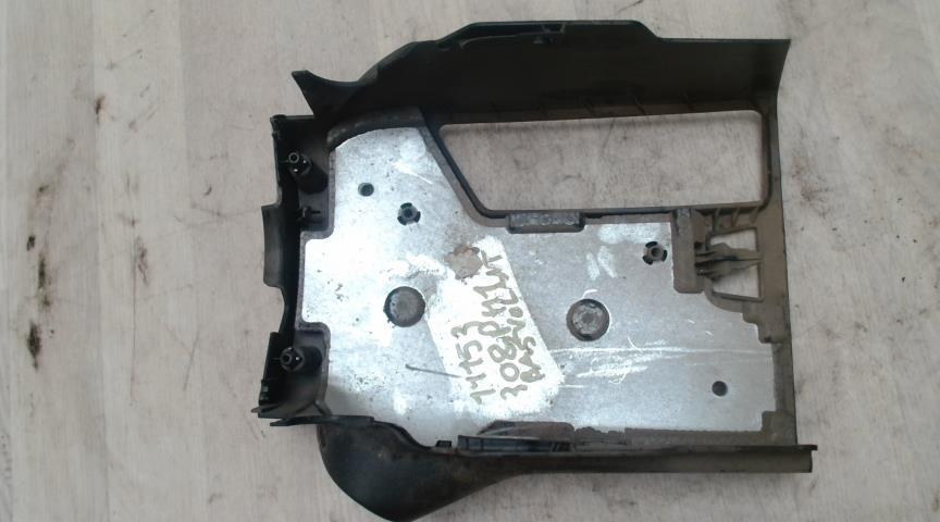 Console central (interieur plastique) PEUGEOT 308 2 PHASE 1 Diesel - 1