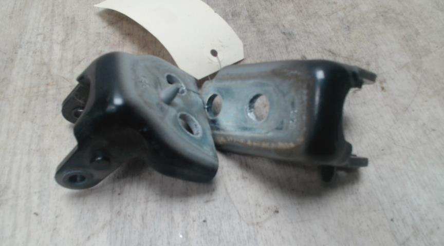 Charniere de porte avant droit CITROEN C3 2 PHASE 1 Diesel - 1