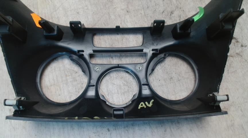 Console central (interieur plastique) PEUGEOT 208 1 PHASE 2 Essence - 1