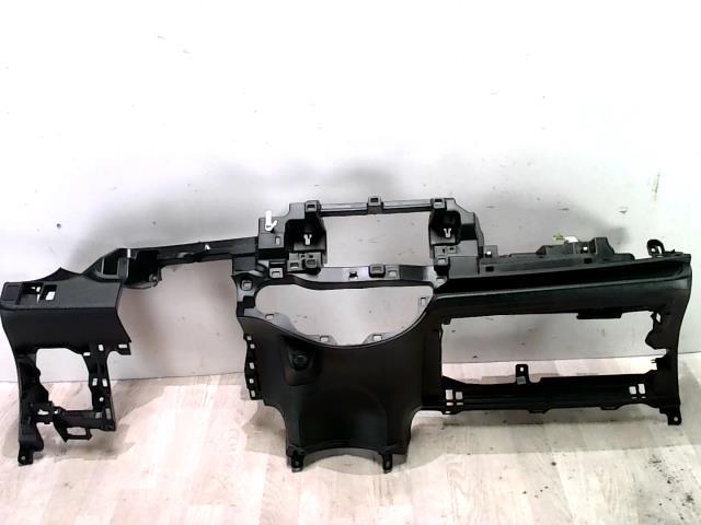 Tableau de bord TOYOTA YARIS 3 PHASE 1 Diesel - 1