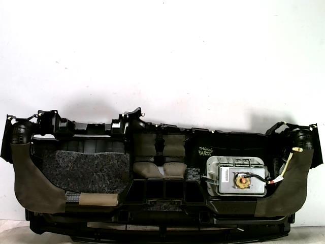 Tableau de bord TOYOTA YARIS 3 PHASE 1 Diesel - 1