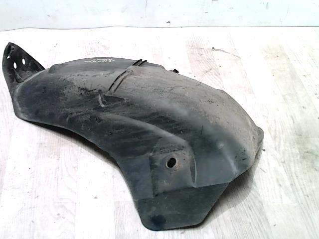 Pare boue arriere gauche RENAULT CLIO 2 PHASE 2 Essence - 1