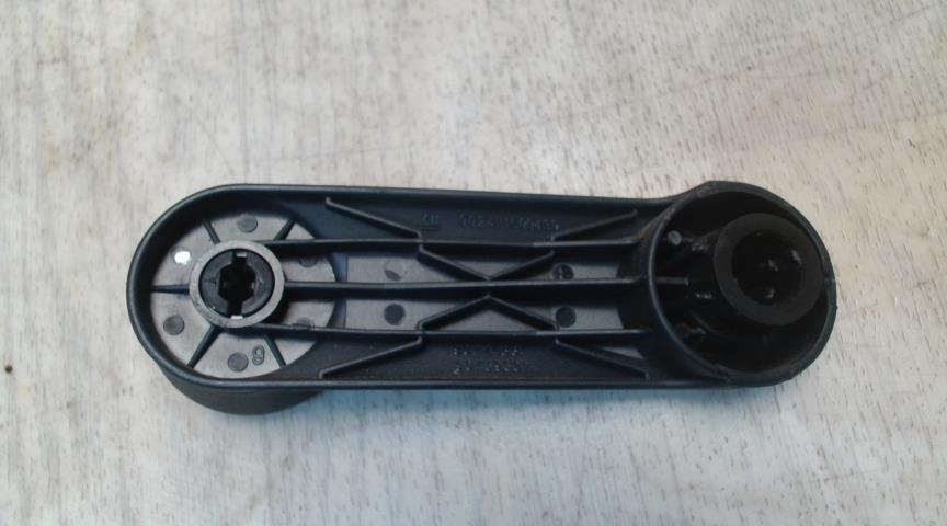 Manivelle de leve vitre OPEL CORSA D PHASE 1 Diesel - 1