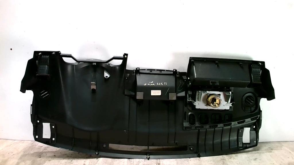 Tableau de bord TOYOTA COROLLA VERSO 2 PHASE 1 Diesel - 1