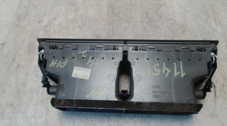 Aerateur tableau de bord AUDI A4 2 PHASE 1 Diesel - 1