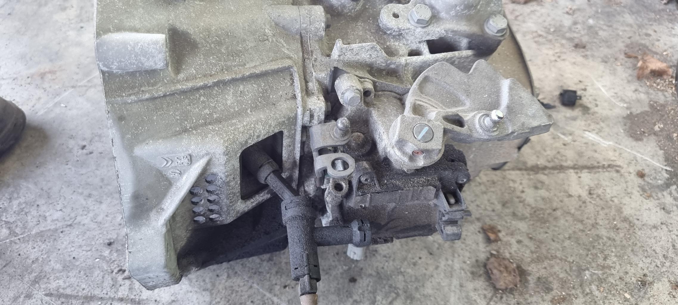 Boite de vitesses PEUGEOT 5008 1 PHASE 1 Diesel - 1