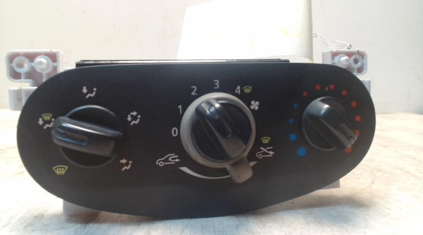 Commande chauffage DACIA SANDERO 1 Essence - 1