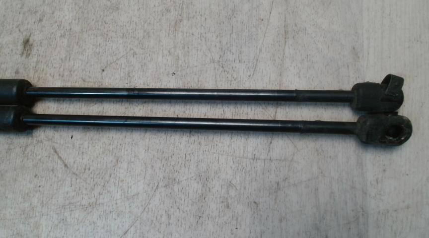 Verin de coffre DACIA SANDERO 1 Essence - 1