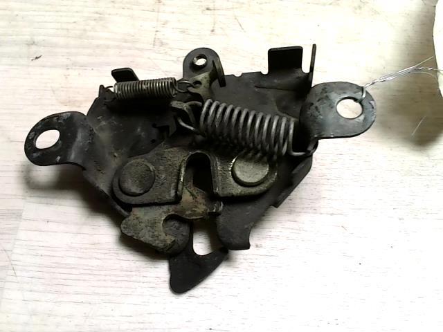 Serrure de capot TOYOTA YARIS 1 PHASE 1 Essence - 1