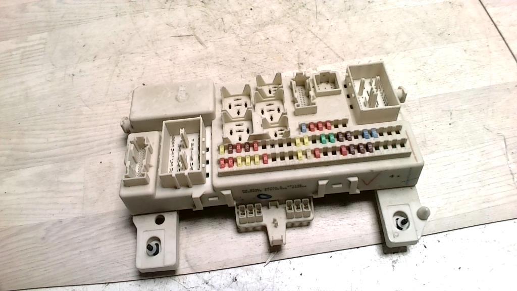 Porte fusible MAZDA 3 1 PHASE 2 Diesel - 1