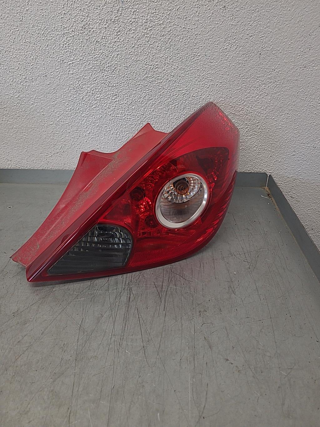 Feu arriere secondaire droit (feux) OPEL CORSA D PHASE 1 Diesel - 1