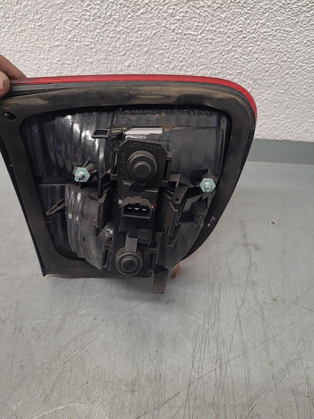 Feu arriere secondaire droit (feux) SEAT LEON 1 Diesel - 1