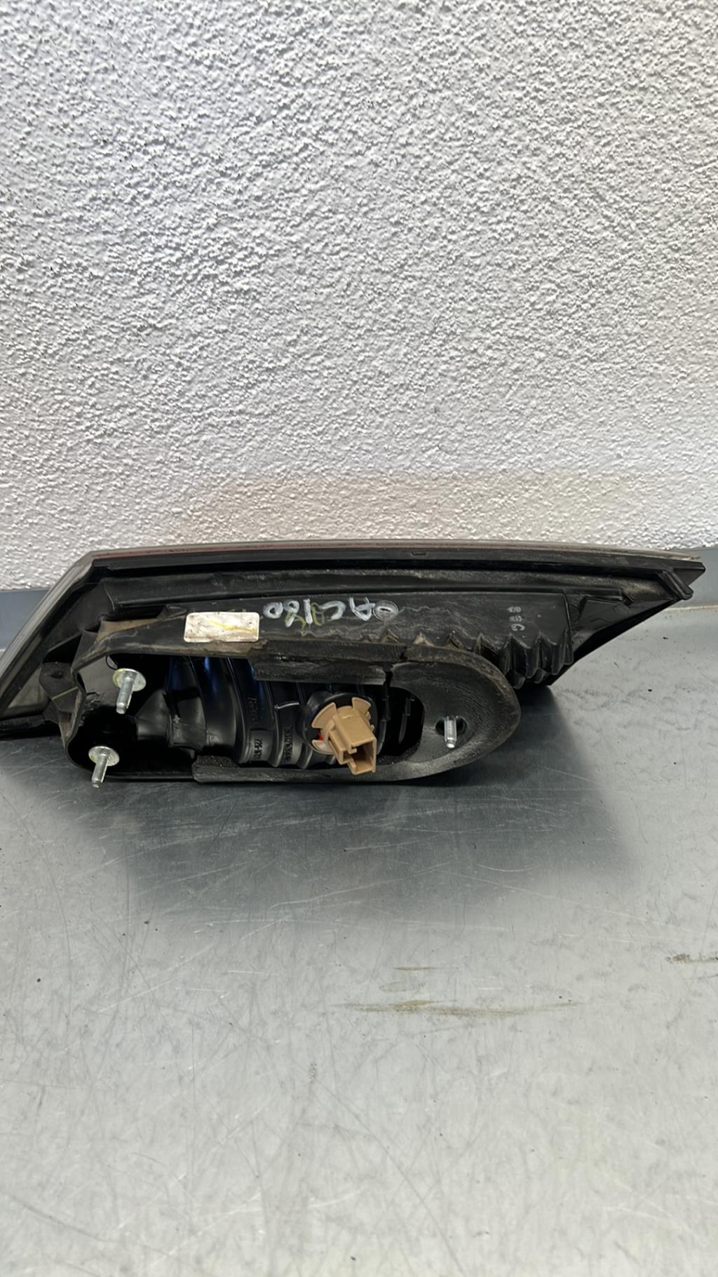 Feu arriere secondaire gauche (feux) HONDA CIVIC 8  - 1