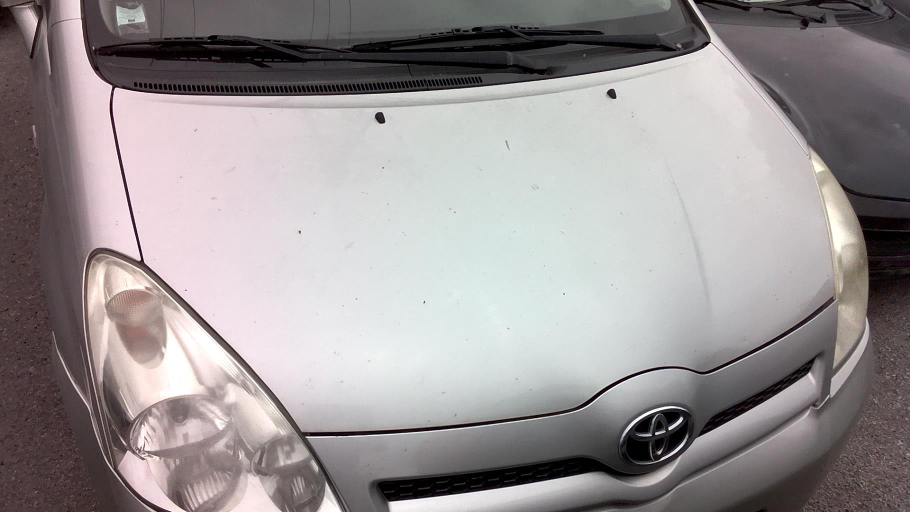 Calandre TOYOTA COROLLA VERSO 2 PHASE 1  - 1