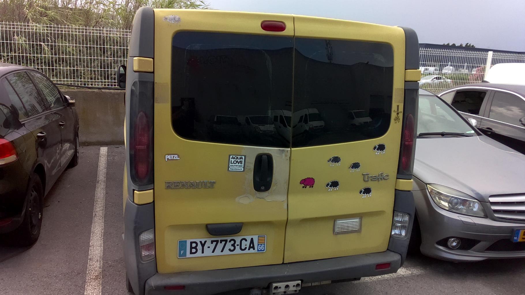 Porte de coffre droit RENAULT TRAFIC 2 PHASE 1 Diesel - 1