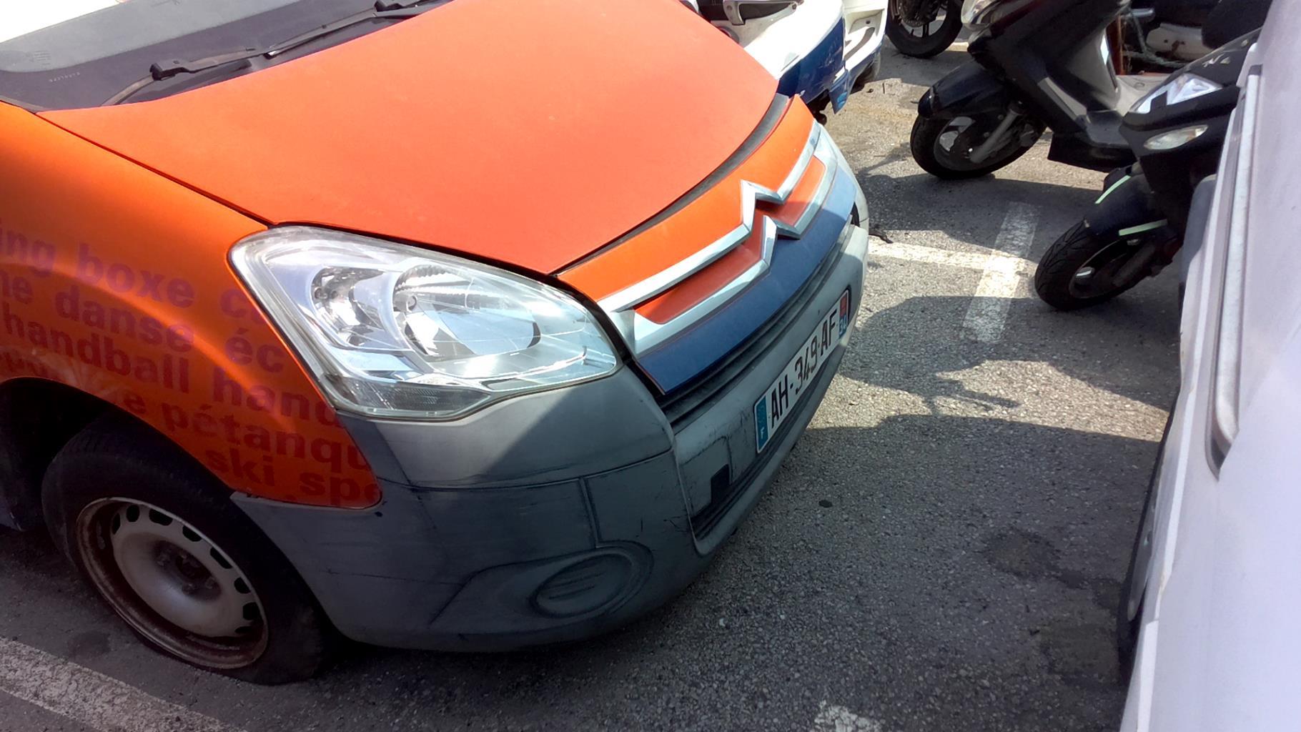 Vitre avant droit CITROEN BERLINGO 2 PHASE 1 Diesel - 1