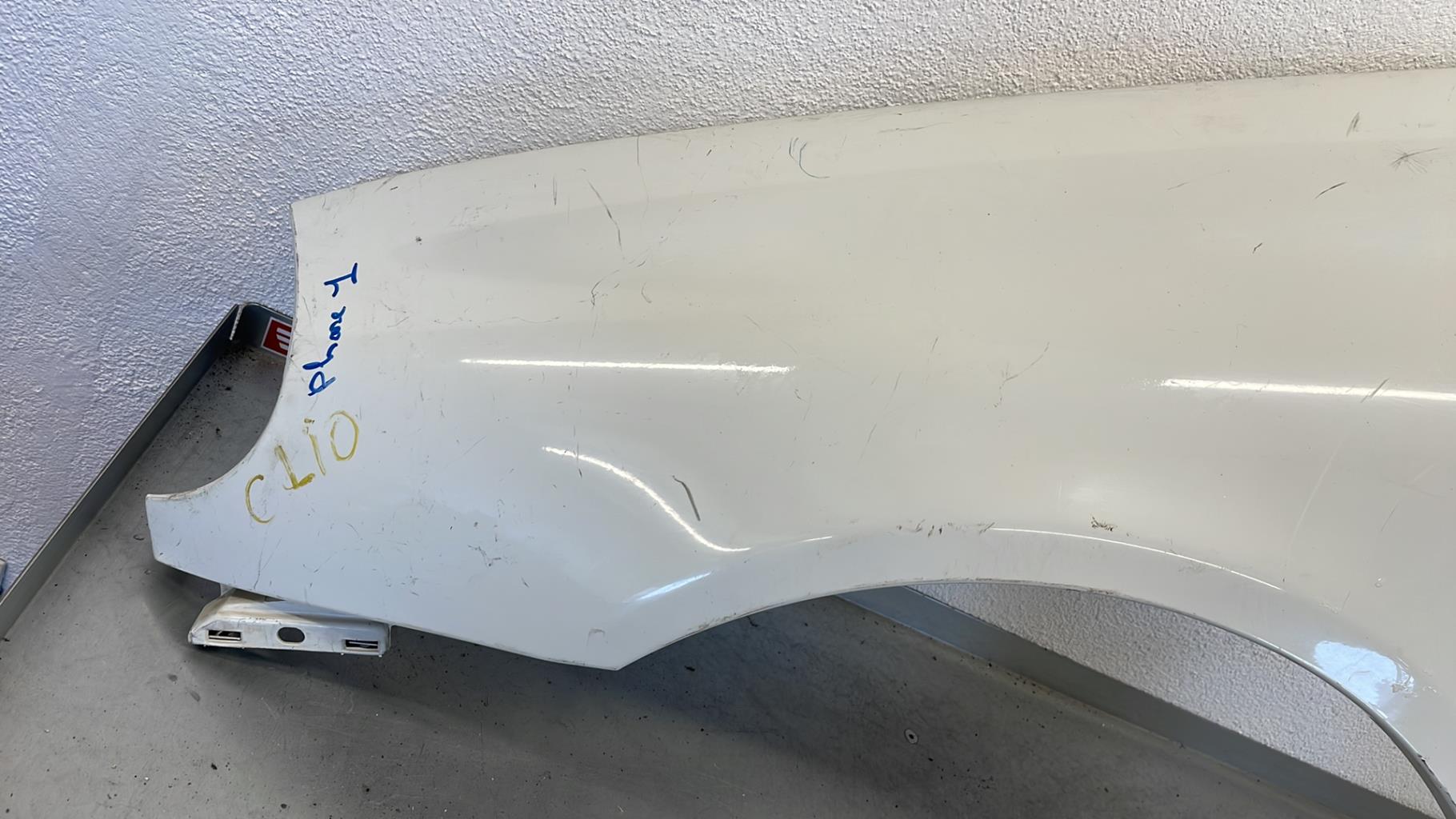 Aile avant gauche RENAULT CLIO 2 PHASE 1 Diesel/Hybride - 1