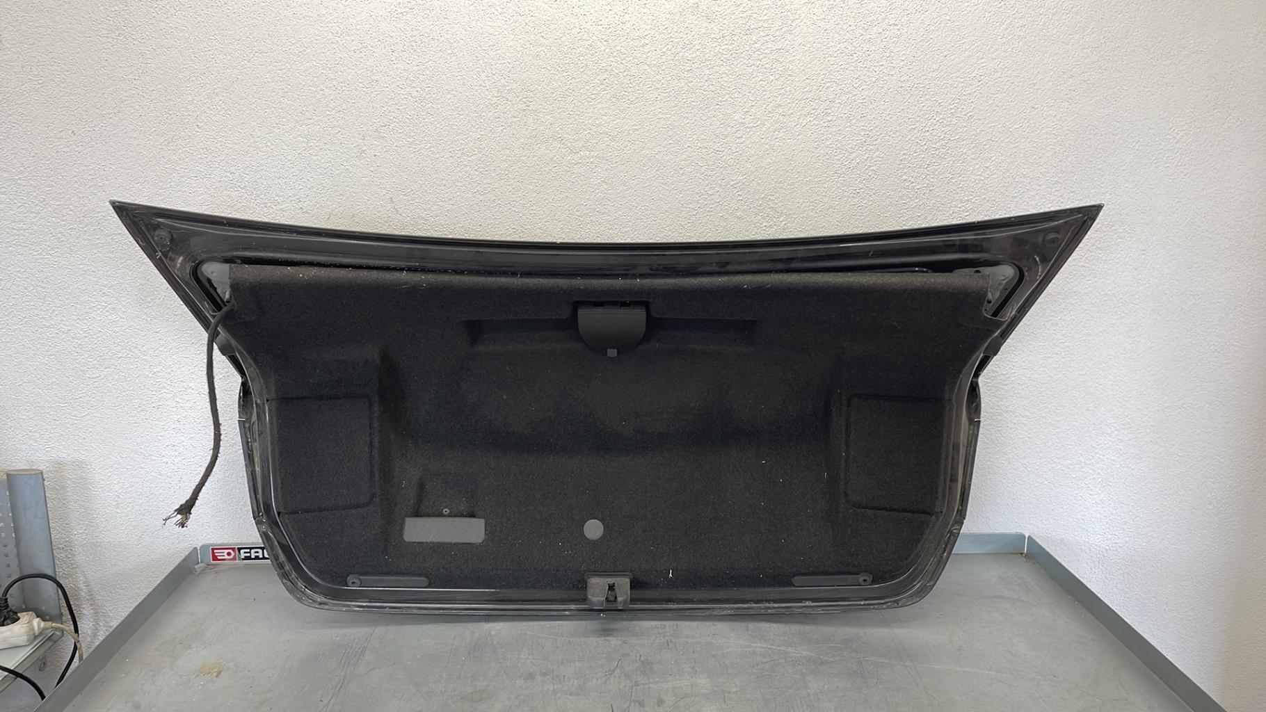 Malle/Hayon arriere AUDI A4 3 PHASE 1  - 1