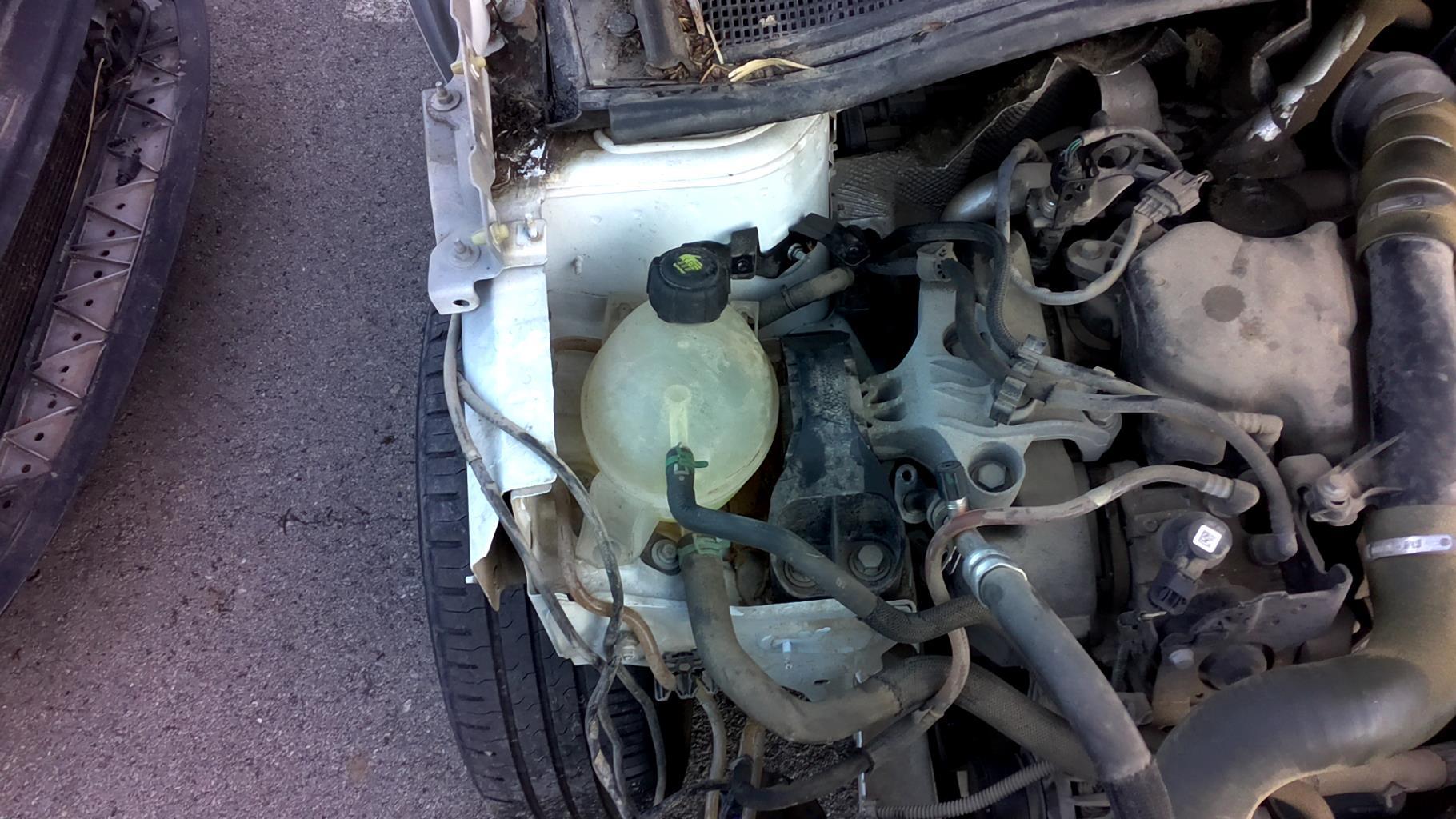 Vase d'expansion RENAULT CLIO 4 PHASE 1 Diesel - 1
