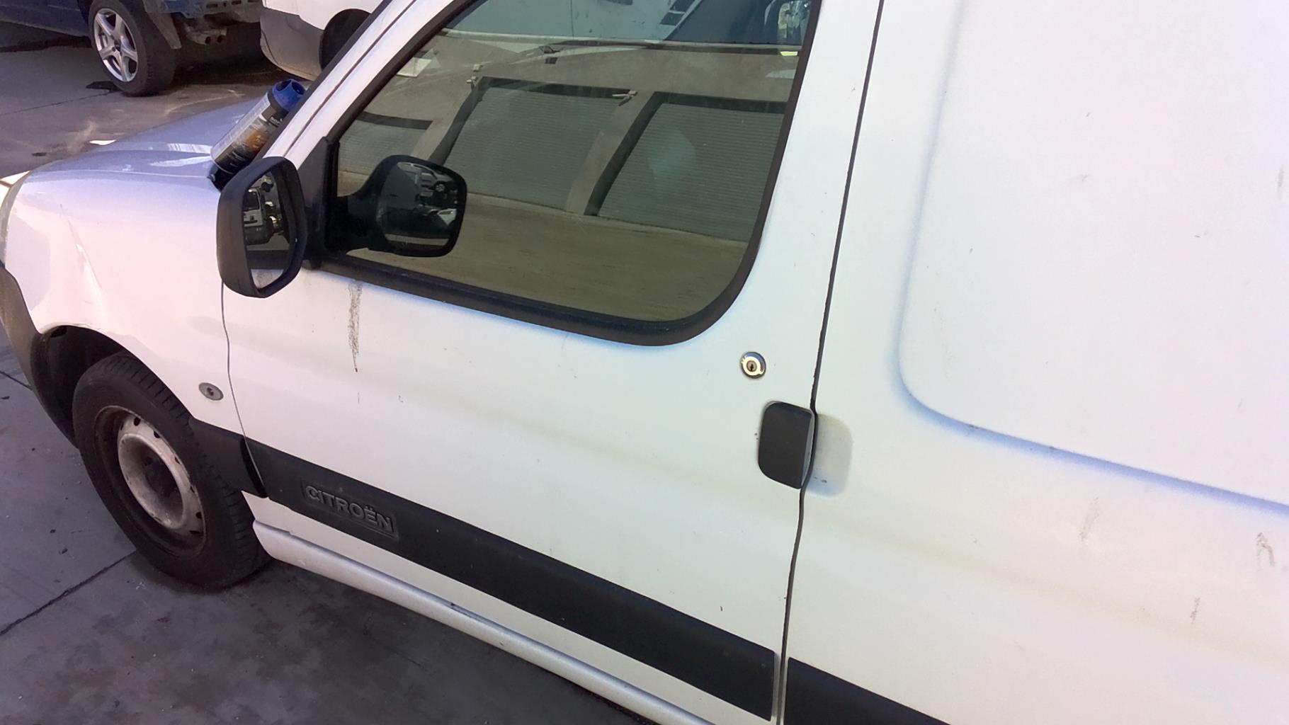 Porte avant gauche CITROEN BERLINGO 1 PHASE 2 Diesel - 1