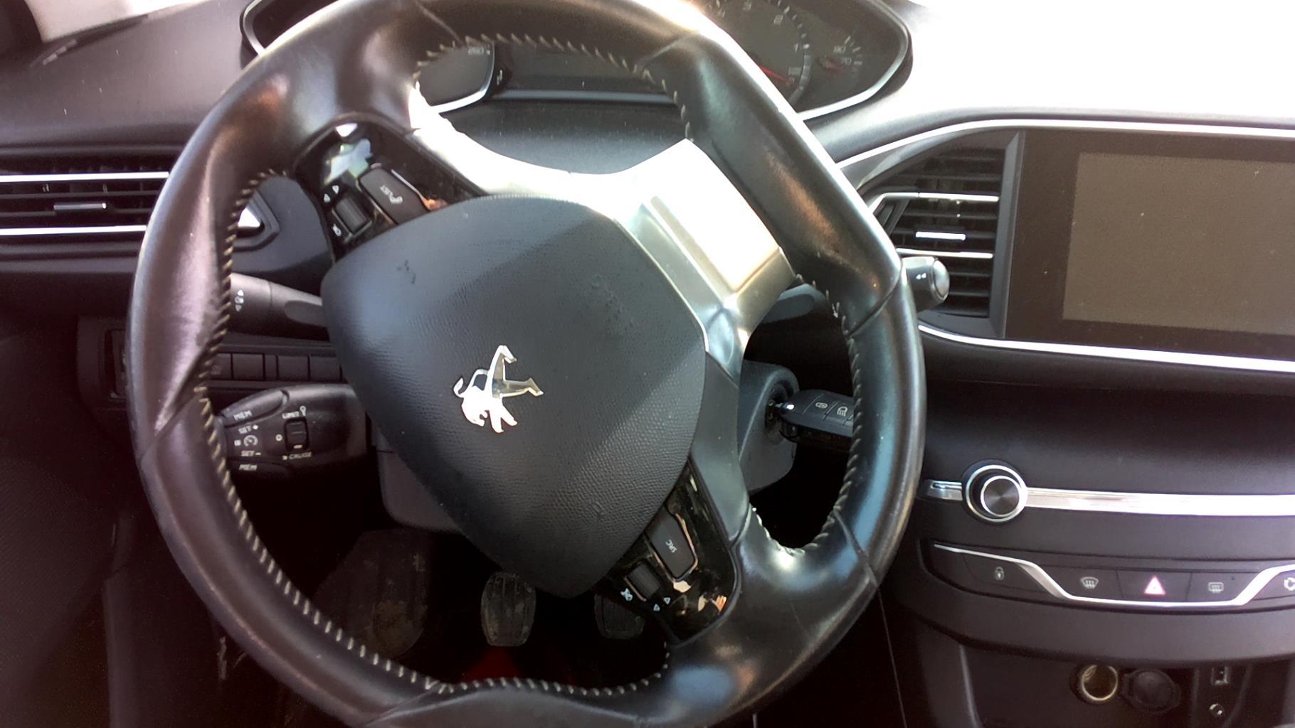 Volant PEUGEOT 308 2 PHASE 1 Diesel - 1