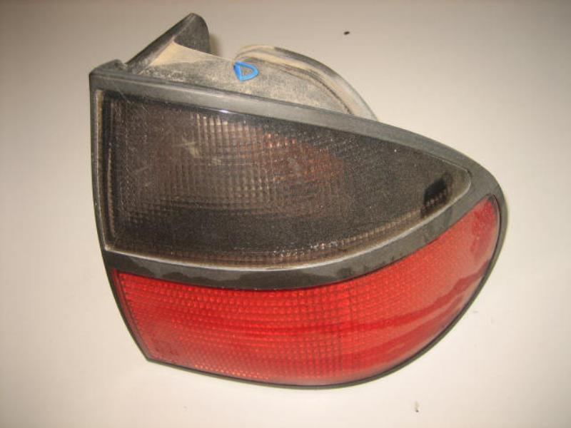 Fanale posteriore principale destro (luci) RENAULT LAGUNA 1 PHASE 1 Gasolina - 1