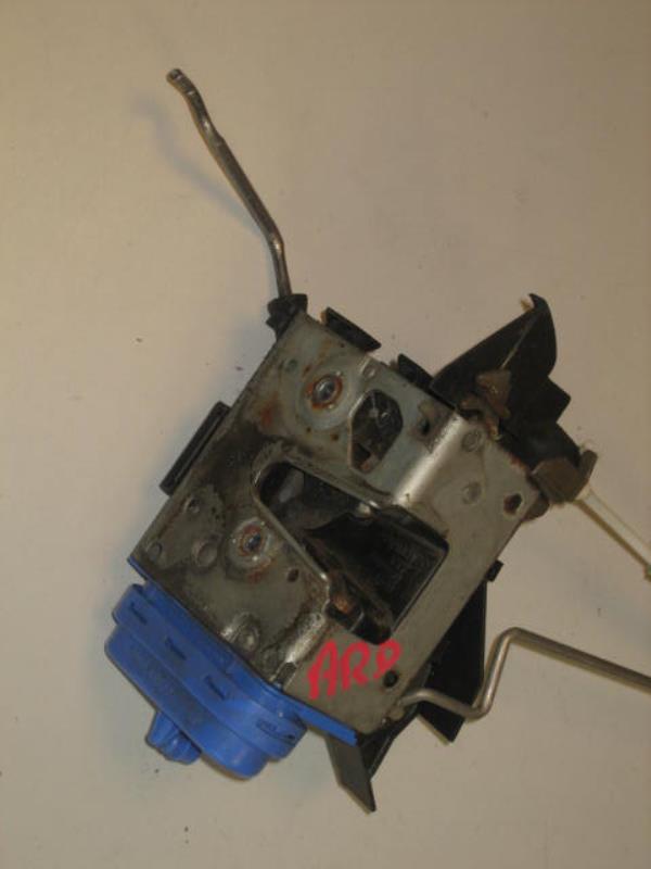 Serrure arriere droit AUDI A3 1 PHASE 1 Diesel - 1