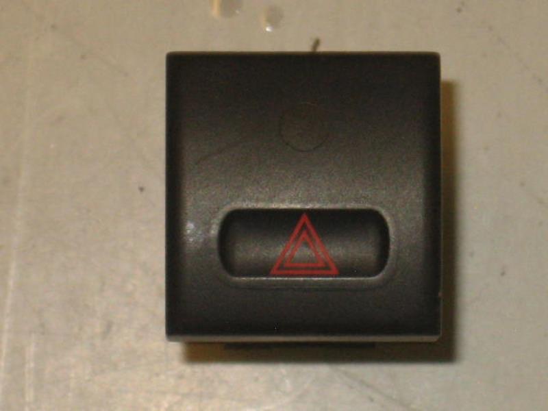 Bouton de warning PEUGEOT 605 PHASE 2 Diesel - 1