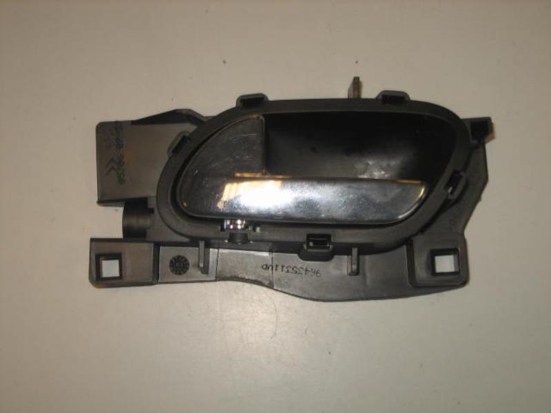 Maniglia interna anteriore sinistra CITROEN C4 1 PHASE 1 COUPE Diésel - 1