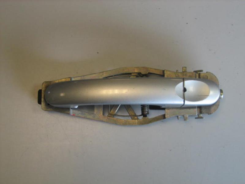 Maniglia portiera posteriore sinistra VOLKSWAGEN TOURAN 1 PHASE 1 Diésel - 1