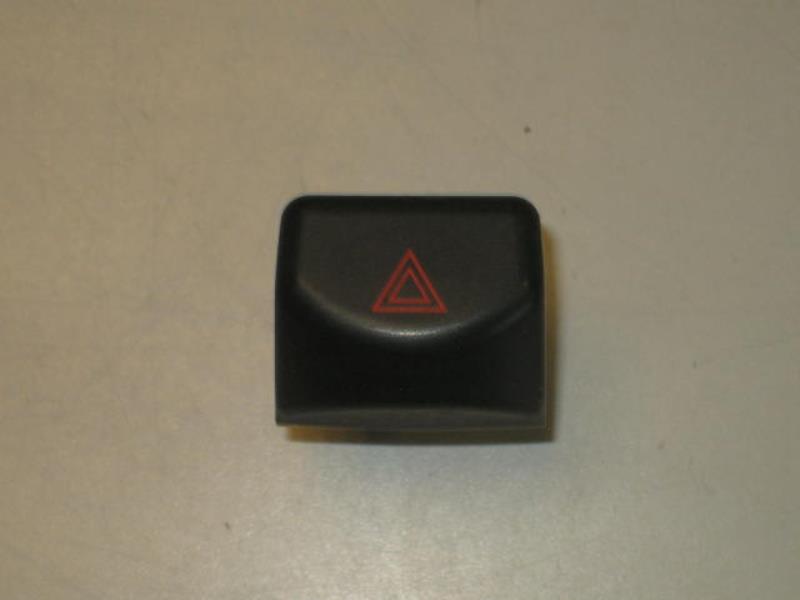 Bouton de warning NISSAN MICRA 3 PHASE 2 Diesel - 1