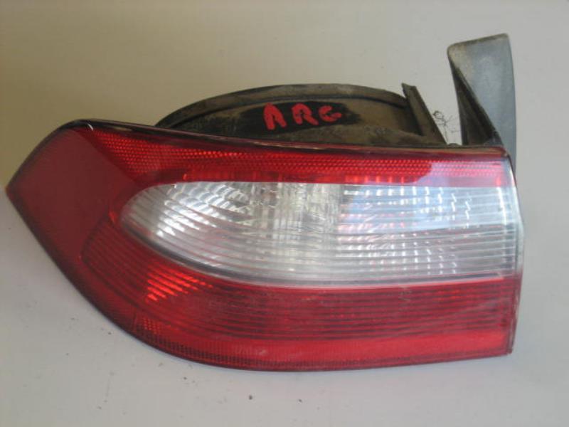 Fanale posteriore principale sinistro (luci) RENAULT LAGUNA 2 PHASE 1 Diésel - 1