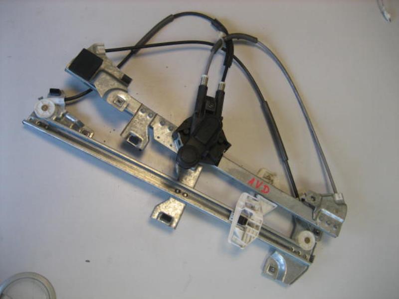 Alzacristalli manuale anteriore destro CITROEN BERLINGO 1 PHASE 1 Diésel - 1