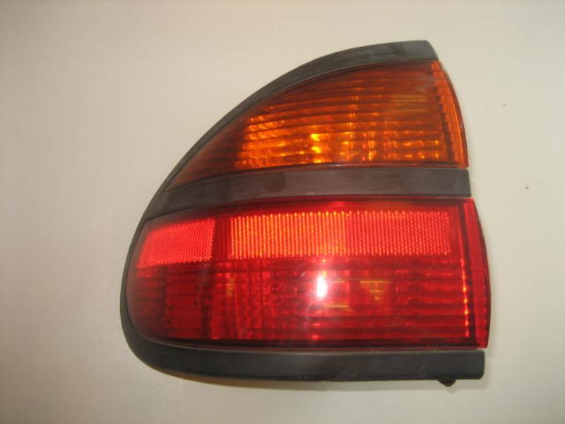 Fanale posteriore principale sinistro (luci) RENAULT LAGUNA 1 PHASE 2 Diésel - 1