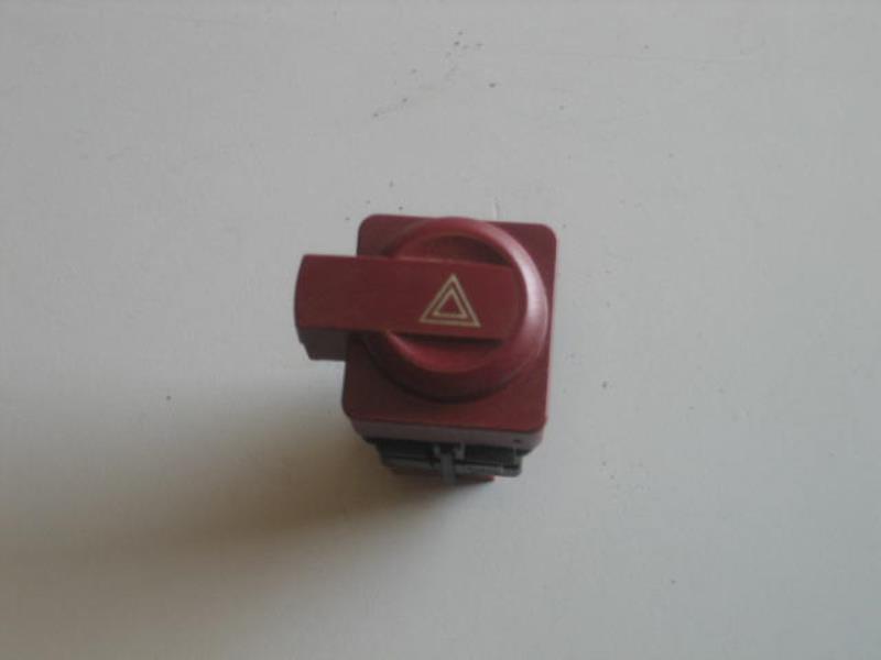 Bouton de warning CITROEN C4 1 PHASE 2 Diesel - 1