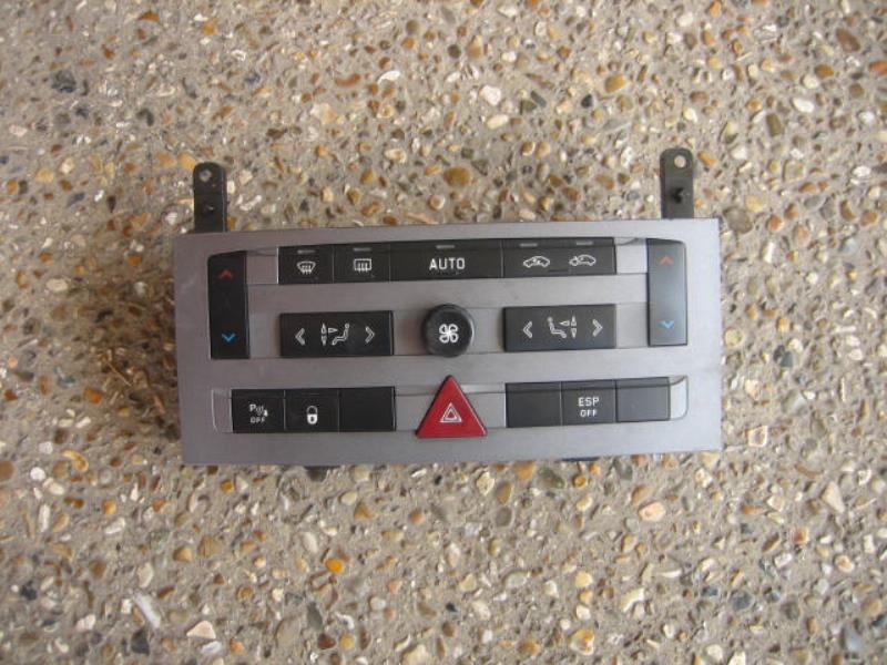 Commande chauffage PEUGEOT 407 PHASE 1 BREAK Diesel - 1
