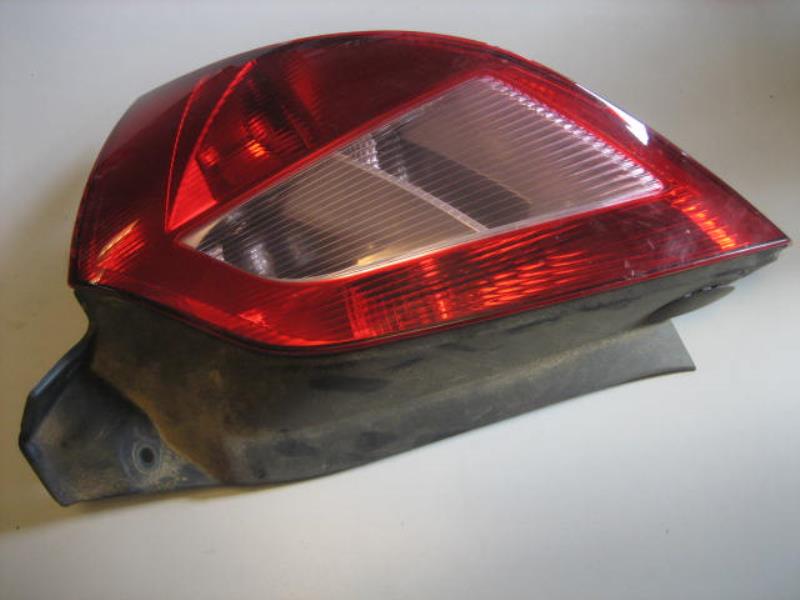 Fanale posteriore principale destro (luci) RENAULT MEGANE 2 PHASE 1 Diésel - 1