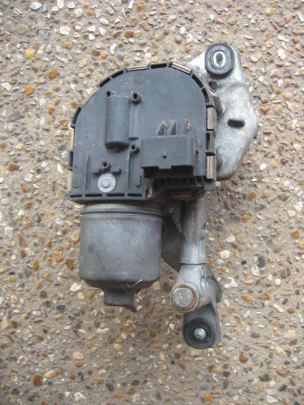 Motore tergicristallo anteriore sinistro PEUGEOT 407 PHASE 1 BREAK Diésel - 1