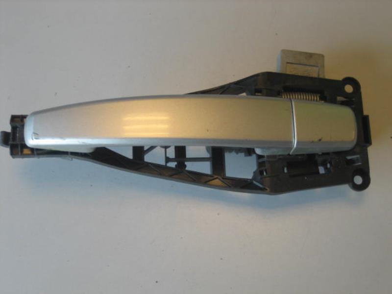 Maniglia portiera posteriore sinistra OPEL ZAFIRA B PHASE 1 Diésel - 1