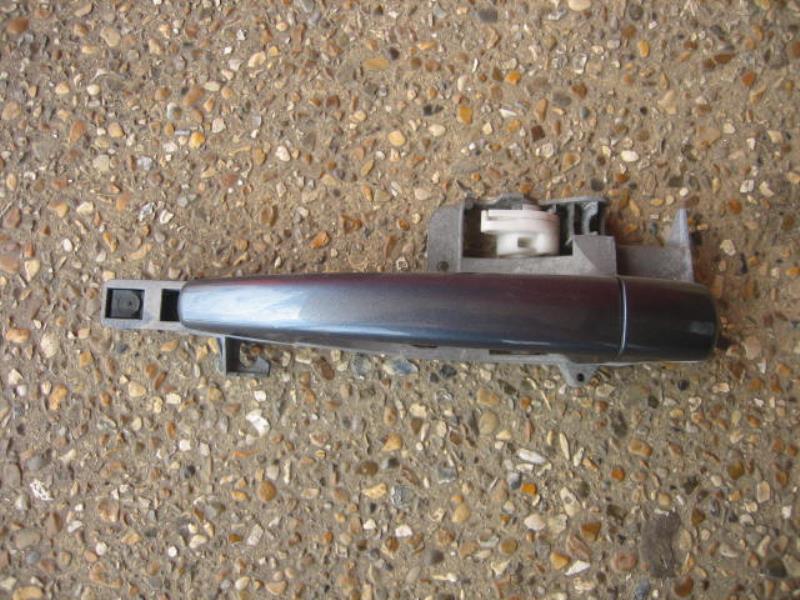 Maniglia portiera posteriore sinistra PEUGEOT 407 PHASE 1 BREAK Diésel - 1