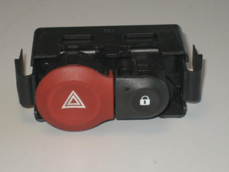 Bouton de warning RENAULT CLIO 3 PHASE 1 Diesel - 1