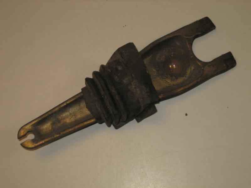 Fourchette embrayage RENAULT SUPER 5 Essence - 1