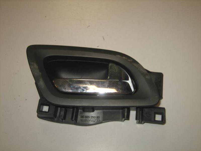 Maniglia interna posteriore destra PEUGEOT 308 1 SW PHASE 1 BREAK Diésel - 1