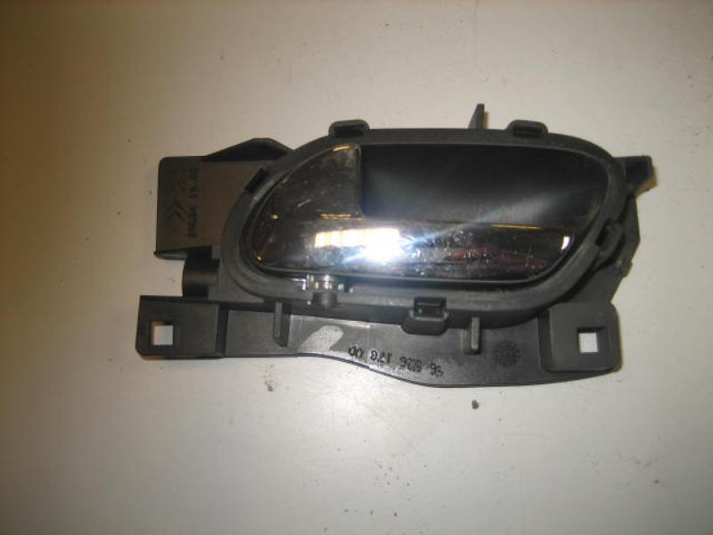 Maniglia interna posteriore sinistra PEUGEOT 407 PHASE 1 BREAK Diésel - 1